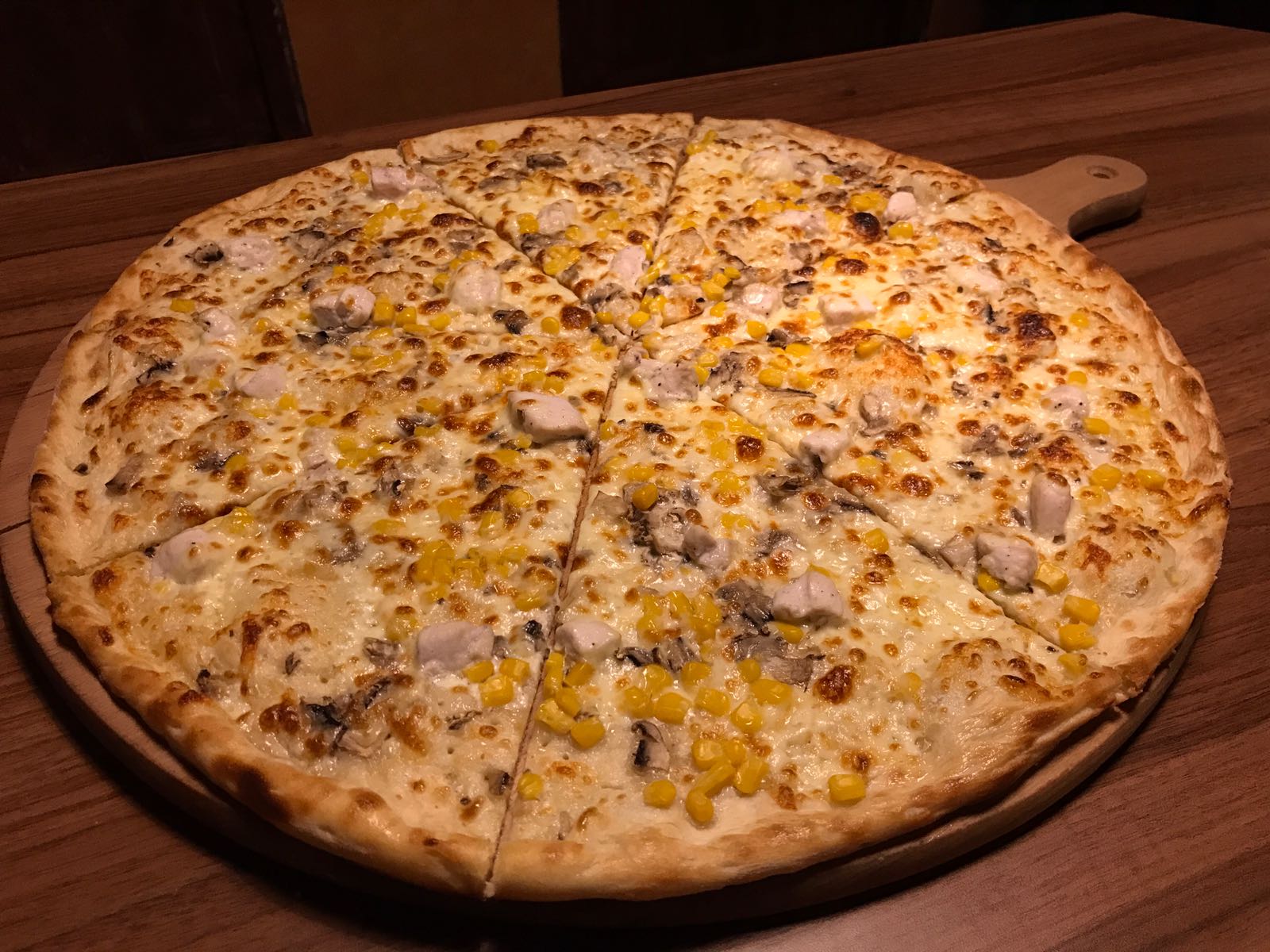 17. Pizza Capri 50cm