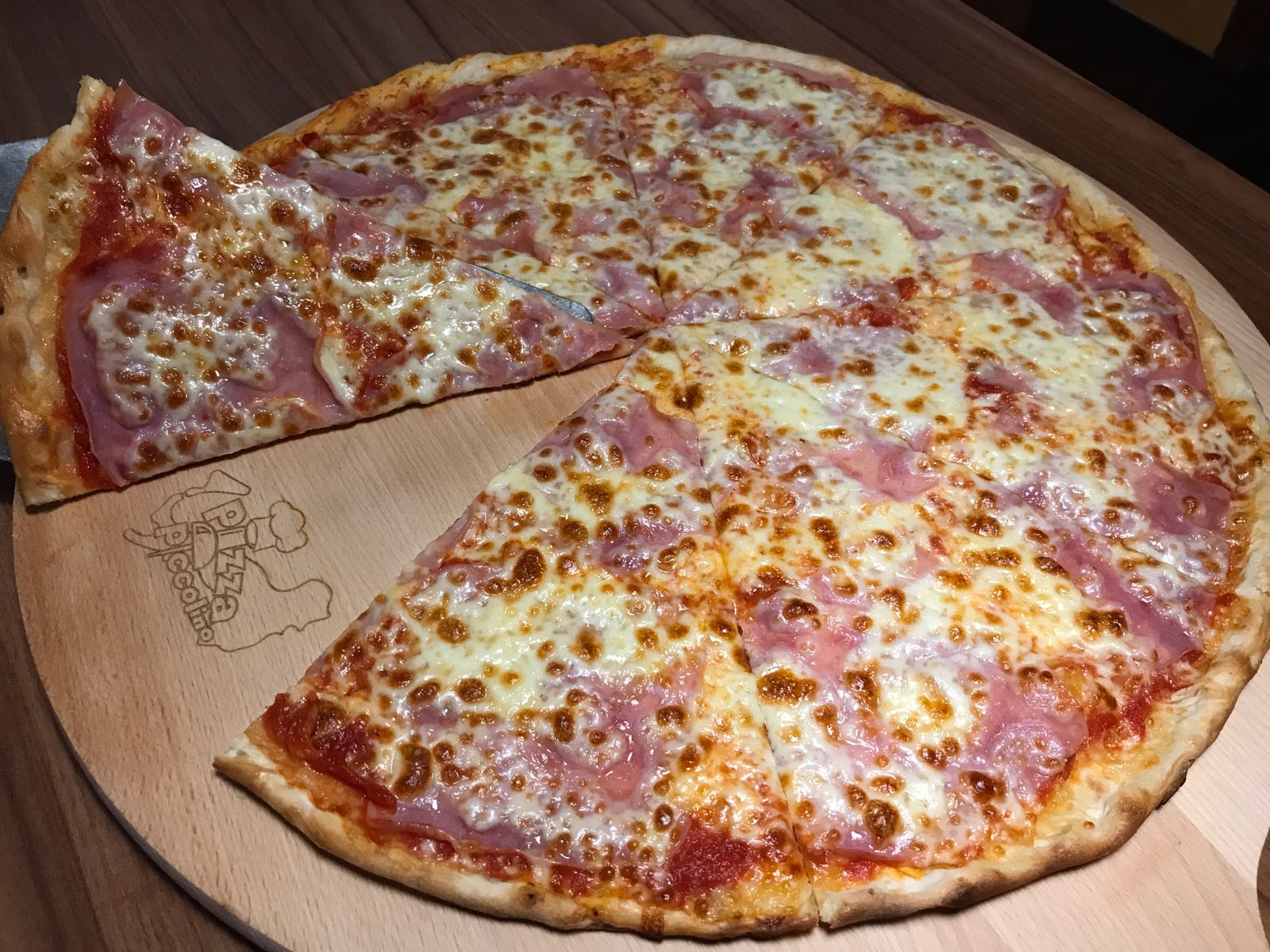 2. Pizza Coto 50cm