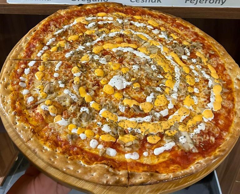 23. Kebab Pizza 33cm